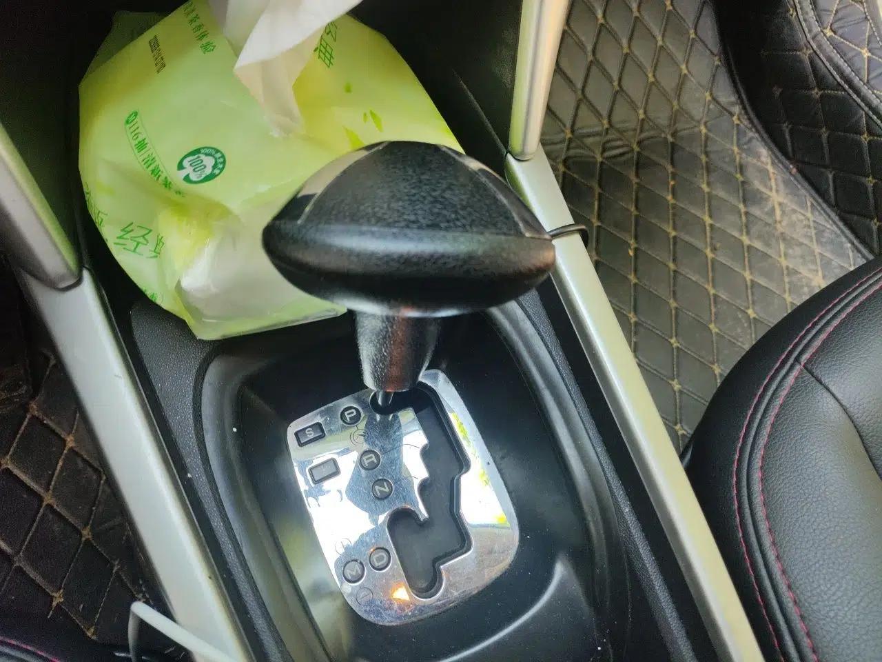 Citroen C3-XR 2015 1.6L Automatic Pioneer Model — миниатюра 14