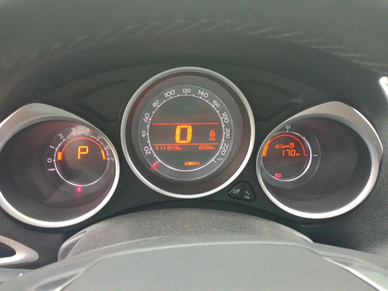 Citroen C4L 2015 1.2T Automatic Prestige Edition — миниатюра 11