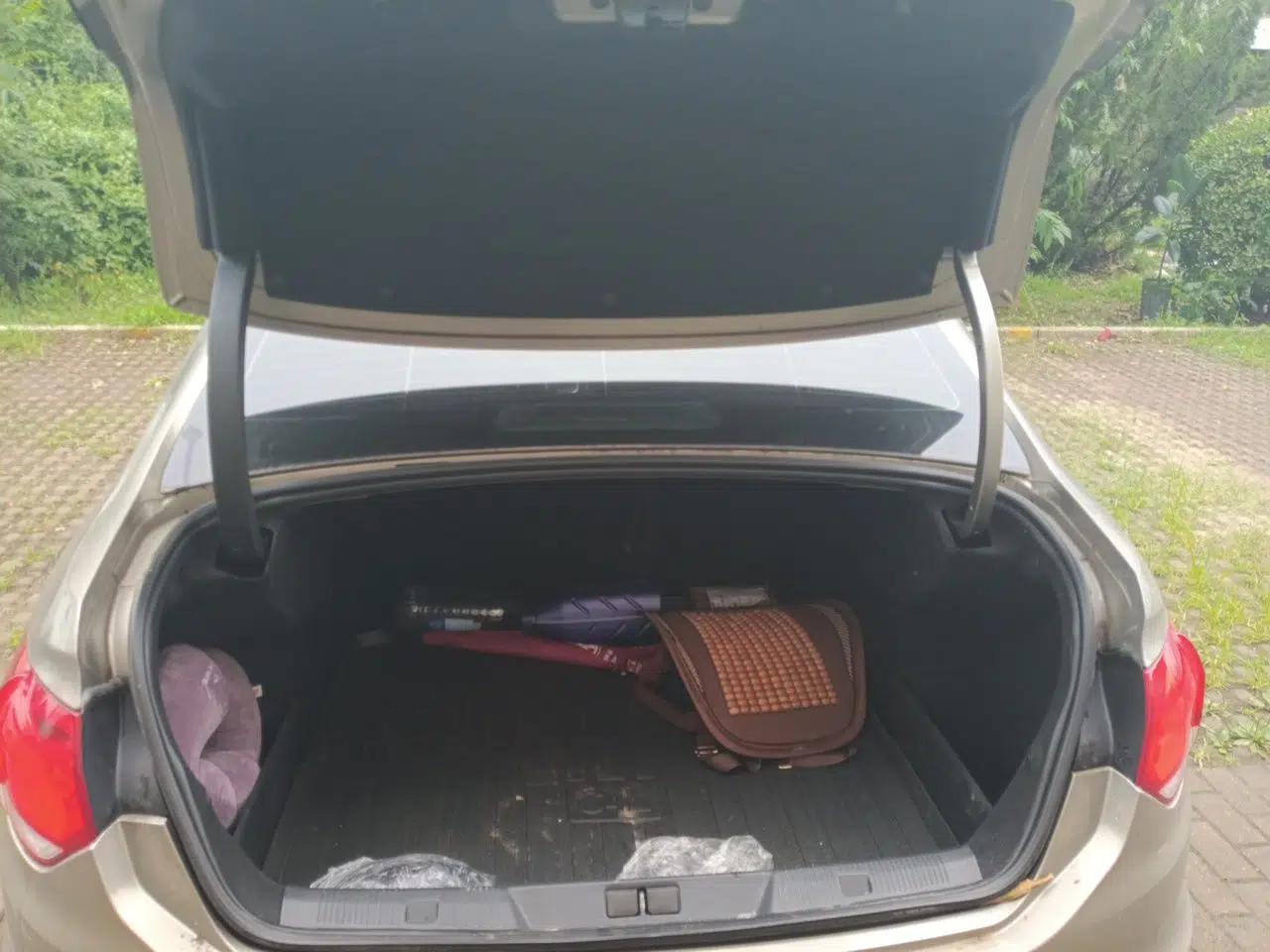 Citroen C4L 2015 1.2T Automatic Prestige Edition — миниатюра 19