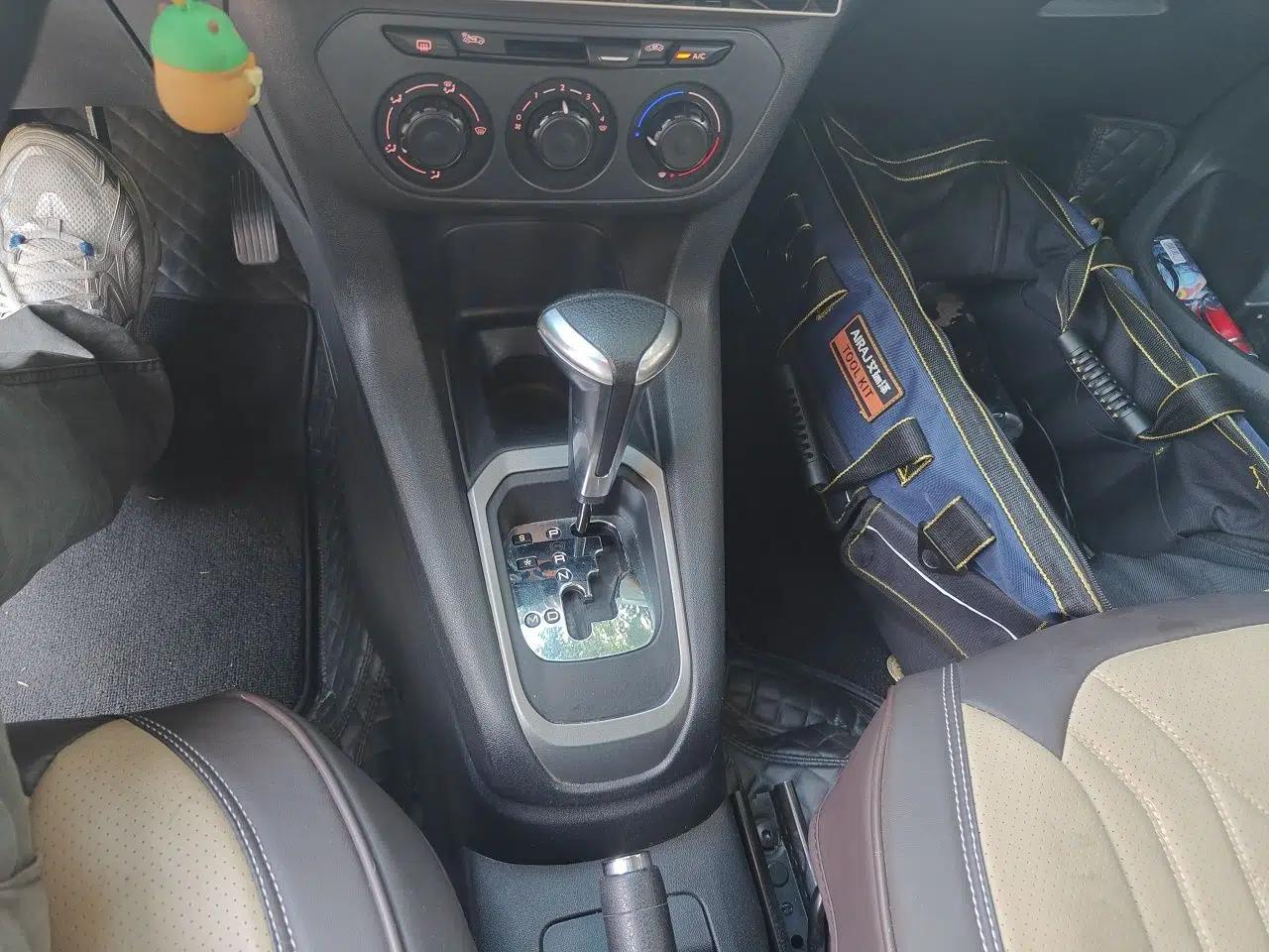 Citroen Elysee 2016 1.6L Automatic Fashion Model — миниатюра 11