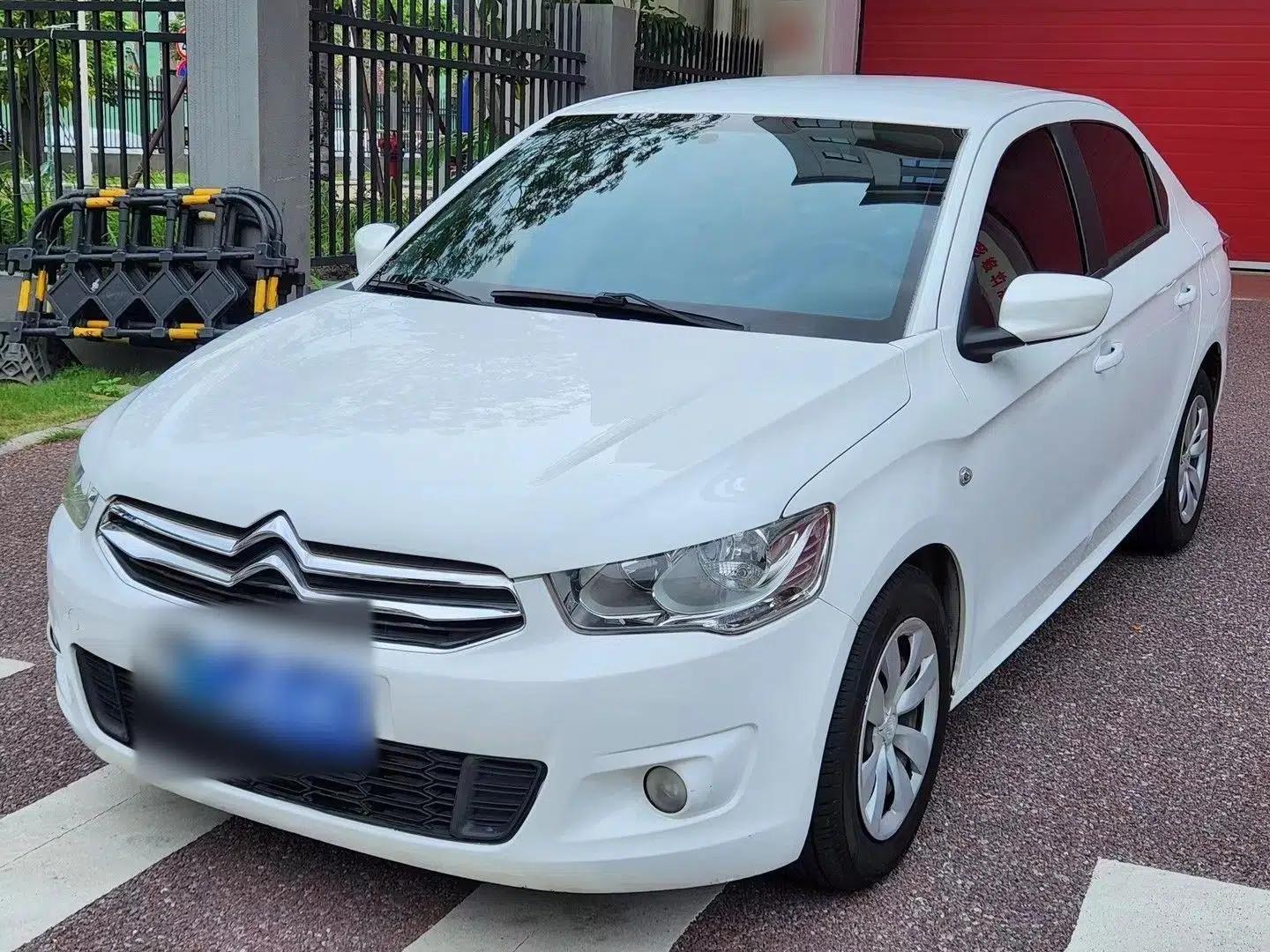 Citroen Elysee 2014 1.6L Automatic Fashion Model — миниатюра 1