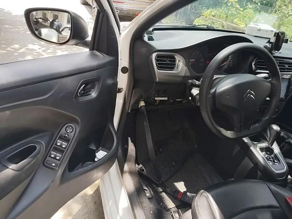 Citroen Elysee 2014 1.6L Automatic Fashion Model — миниатюра 29