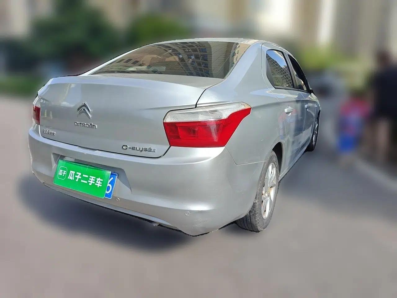 Citroen Elysee 2014 1.6L Manual Fashion Edition — миниатюра 6