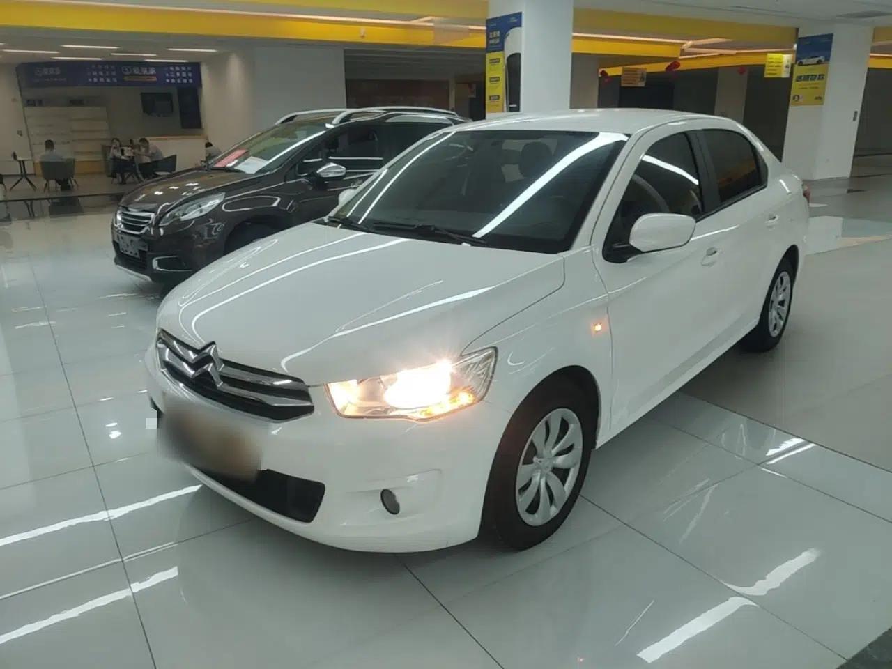 Citroen Elysee 2014 1.6L Manual Fashion Edition — миниатюра 1