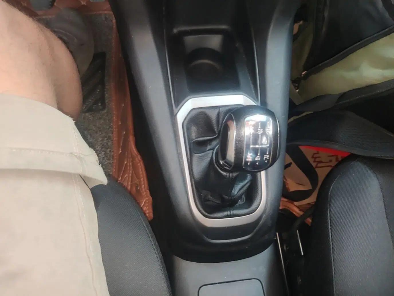Citroen Elysee 2014 1.6L Manual Fashion Edition — миниатюра 16