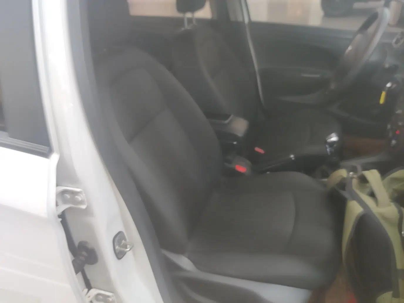Citroen Elysee 2014 1.6L Manual Fashion Edition — миниатюра 19