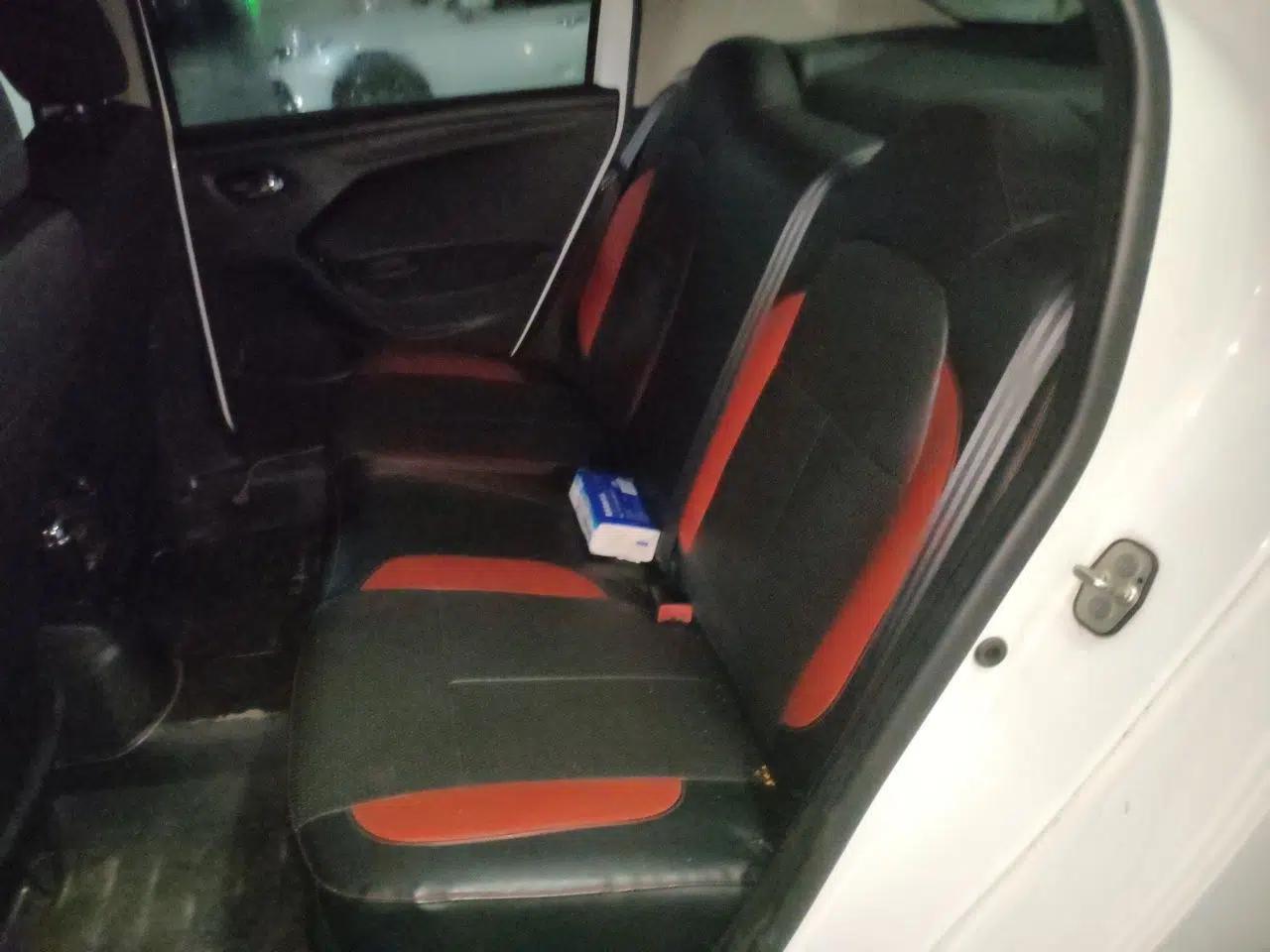 Citroen Elysee 2015 Zhishang Edition 1.6L Manual Fashion Model — миниатюра 17