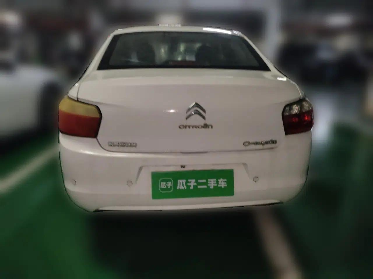 Citroen Elysee 2015 Zhishang Edition 1.6L Manual Fashion Model — миниатюра 5