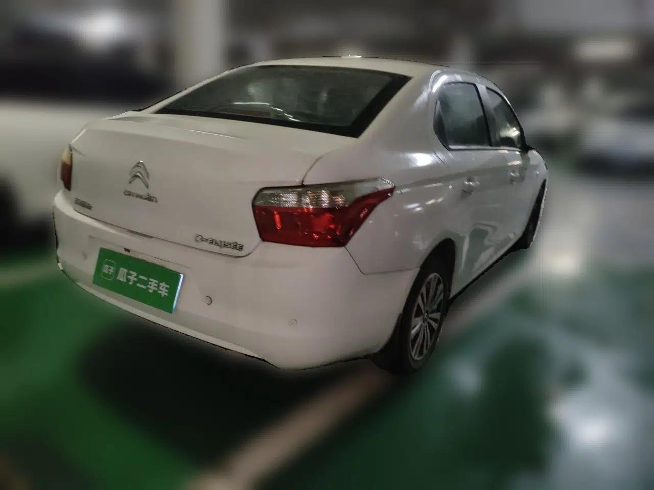 Citroen Elysee 2015 Zhishang Edition 1.6L Manual Fashion Model — миниатюра 6