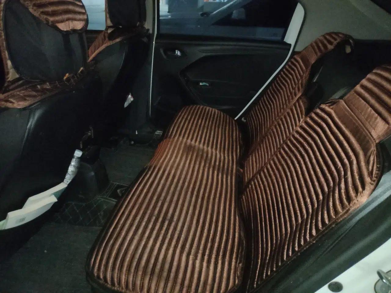 Citroen Elysee 2015 Zhishang Edition 1.6L Manual Fashion Model — миниатюра 17