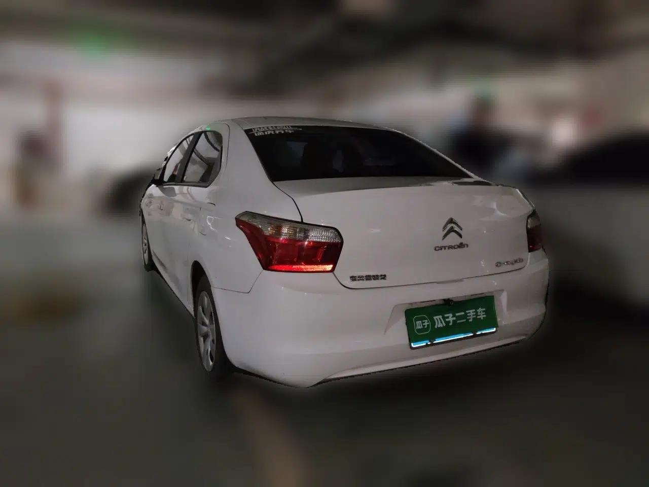 Citroen Elysee 2015 Zhishang Edition 1.6L Manual Fashion Model — миниатюра 4