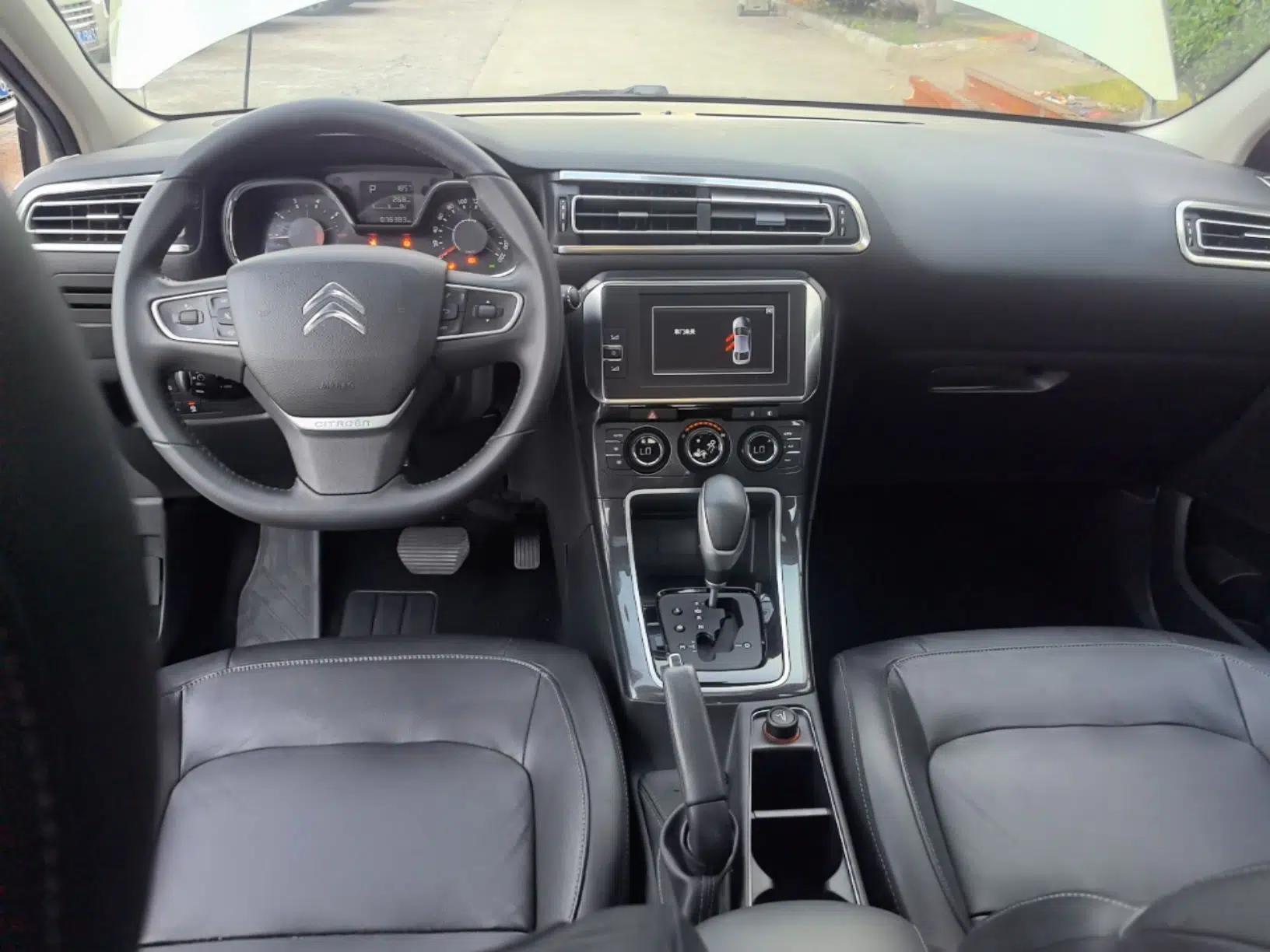 Citroen C4 Sega 2016 1.2THP Automatic Flagship Model — миниатюра 17