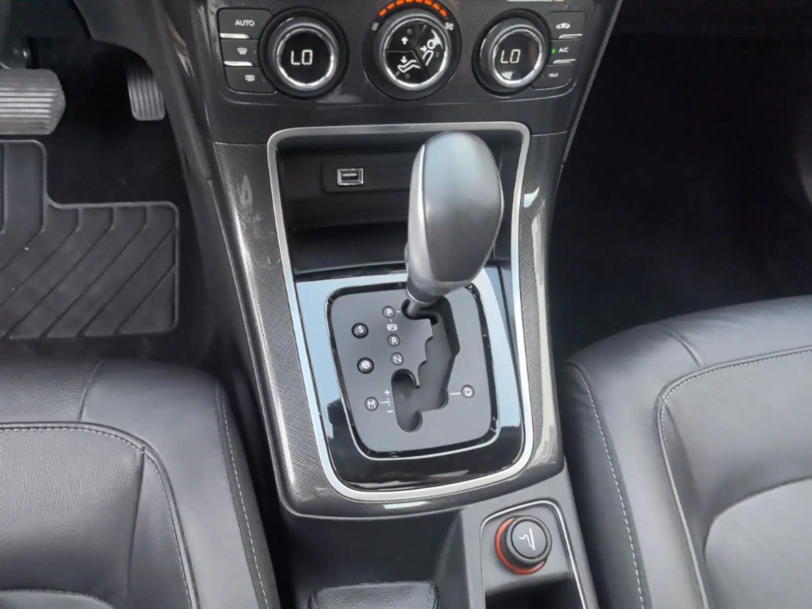 Citroen C4 Sega 2016 1.2THP Automatic Flagship Model — миниатюра 21