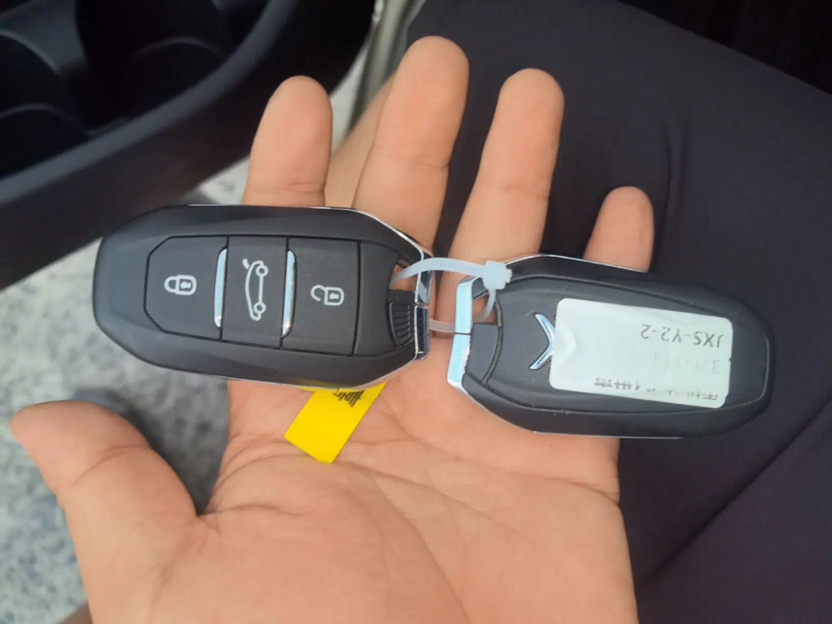 Citroen C4 Sega 2016 1.2THP Automatic Flagship Model — миниатюра 28