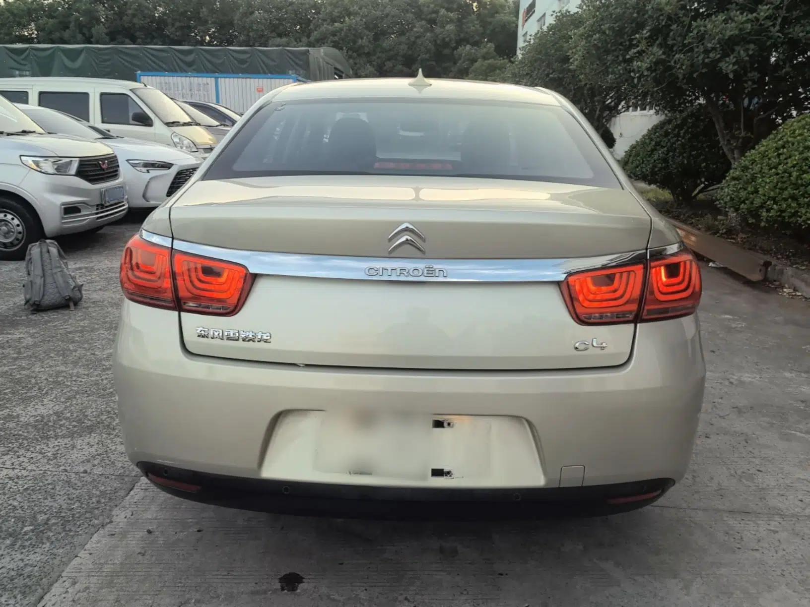 Citroen C4 Sega 2016 1.2THP Automatic Flagship Model — миниатюра 5