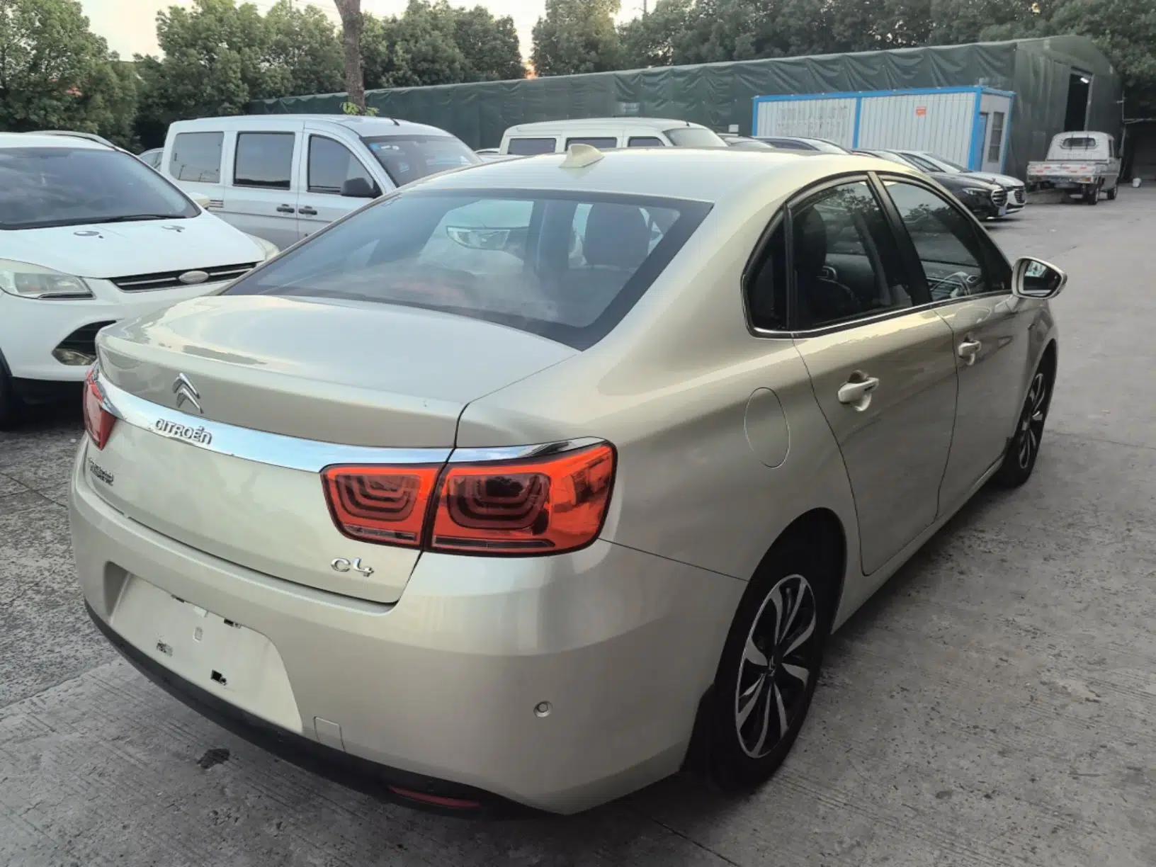 Citroen C4 Sega 2016 1.2THP Automatic Flagship Model — миниатюра 6