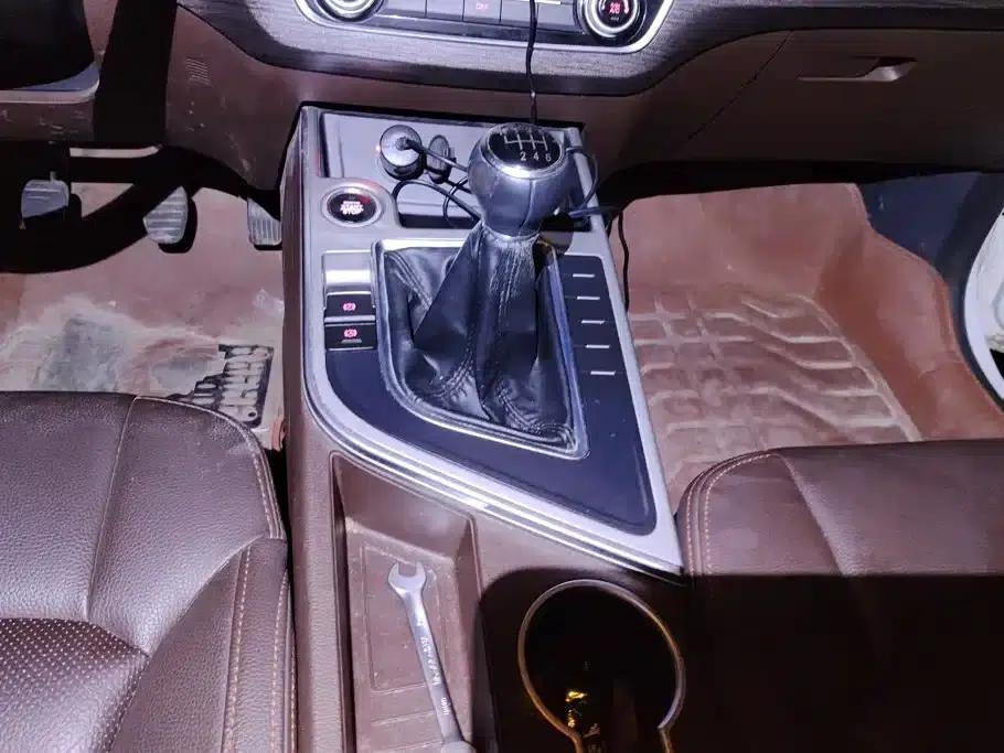 Jingyi X5 2017 2.0L Manual Premium Edition — миниатюра 16