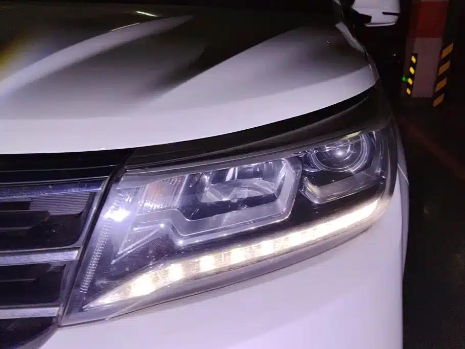 Jingyi X5 2017 2.0L Manual Premium Edition — миниатюра 5