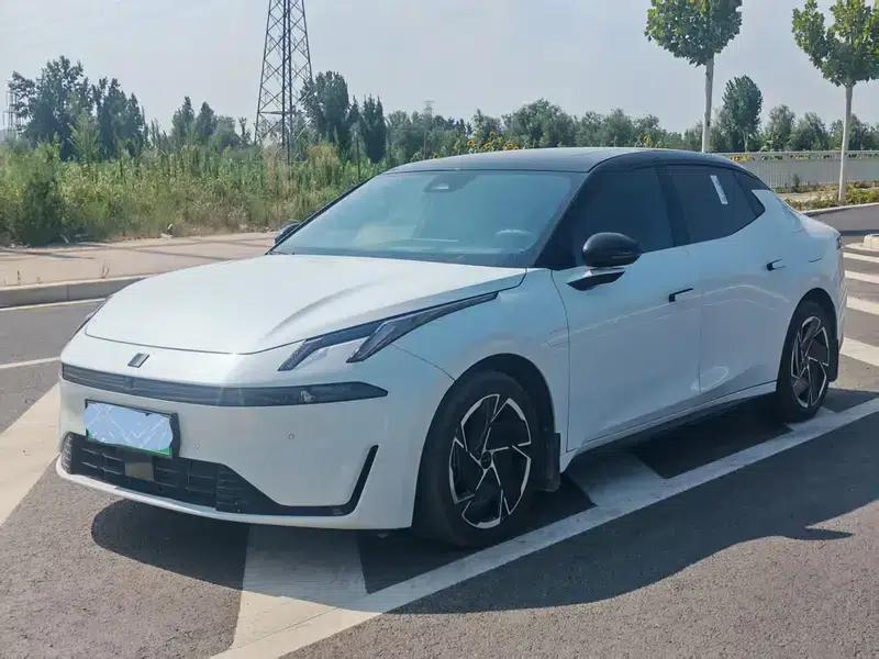 Lynk & Co 07 EM-P 2024 model, 126km long range, Halo — миниатюра 1