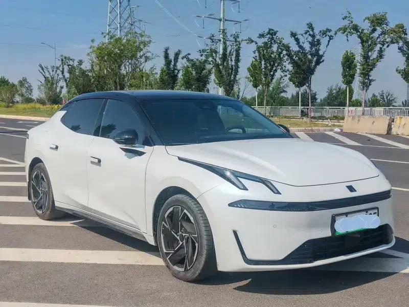 Lynk & Co 07 EM-P 2024 model, 126km long range, Halo — миниатюра 3