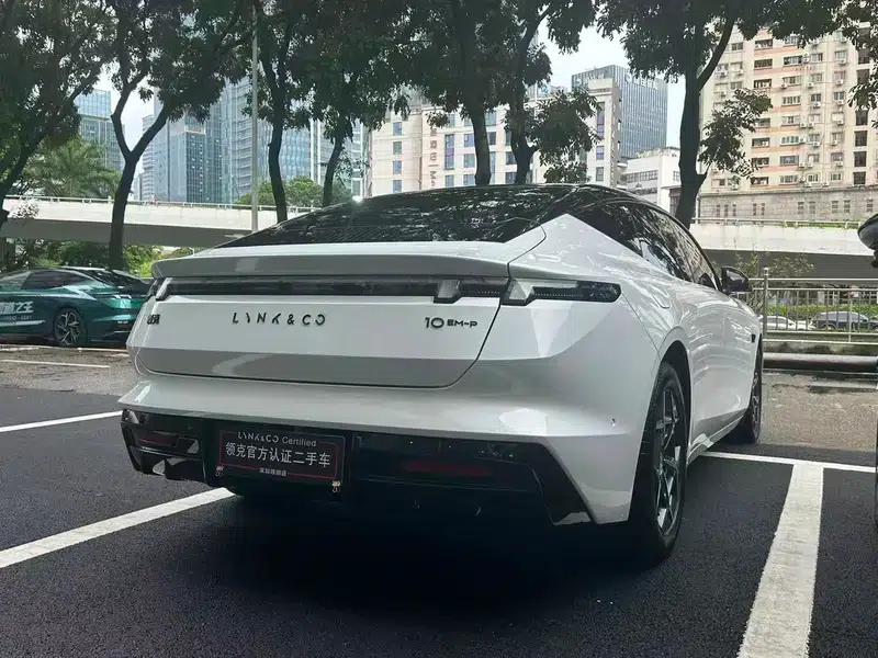 Lynk & Co 10 EM-P 2025 Model 120 AWD Ultra — миниатюра 5