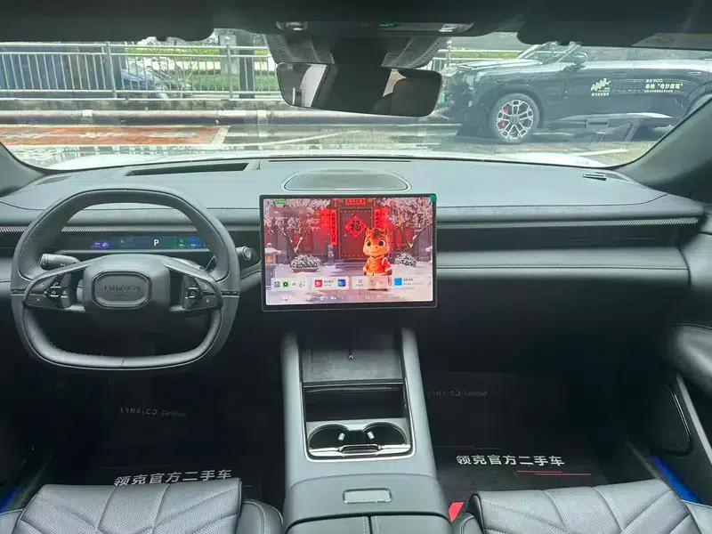 Lynk & Co 10 EM-P 2025 Model 120 AWD Ultra — миниатюра 7