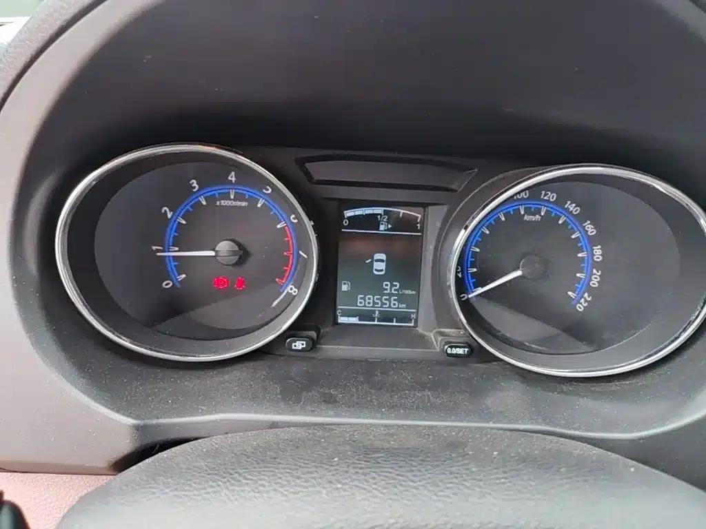 Fengxing SX6 2016 1.6L Manual Premium Edition — миниатюра 12