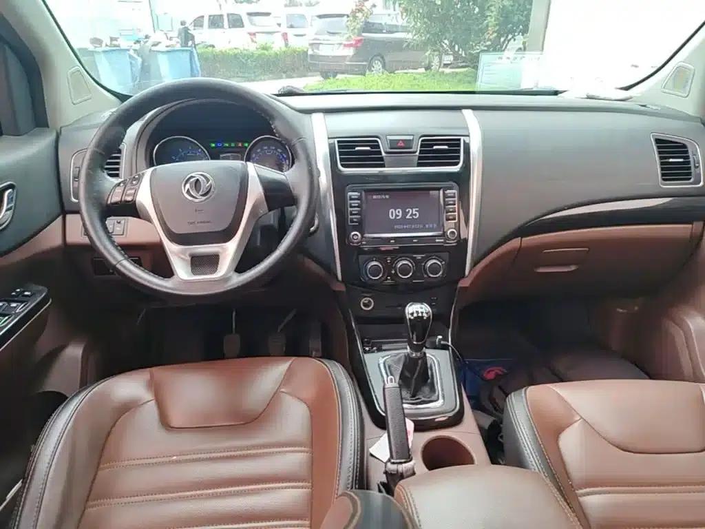 Fengxing SX6 2016 1.6L Manual Premium Edition — миниатюра 10