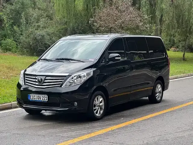 Lingzhi PLUS 2021 2.0L Manual Deluxe 7-Seater