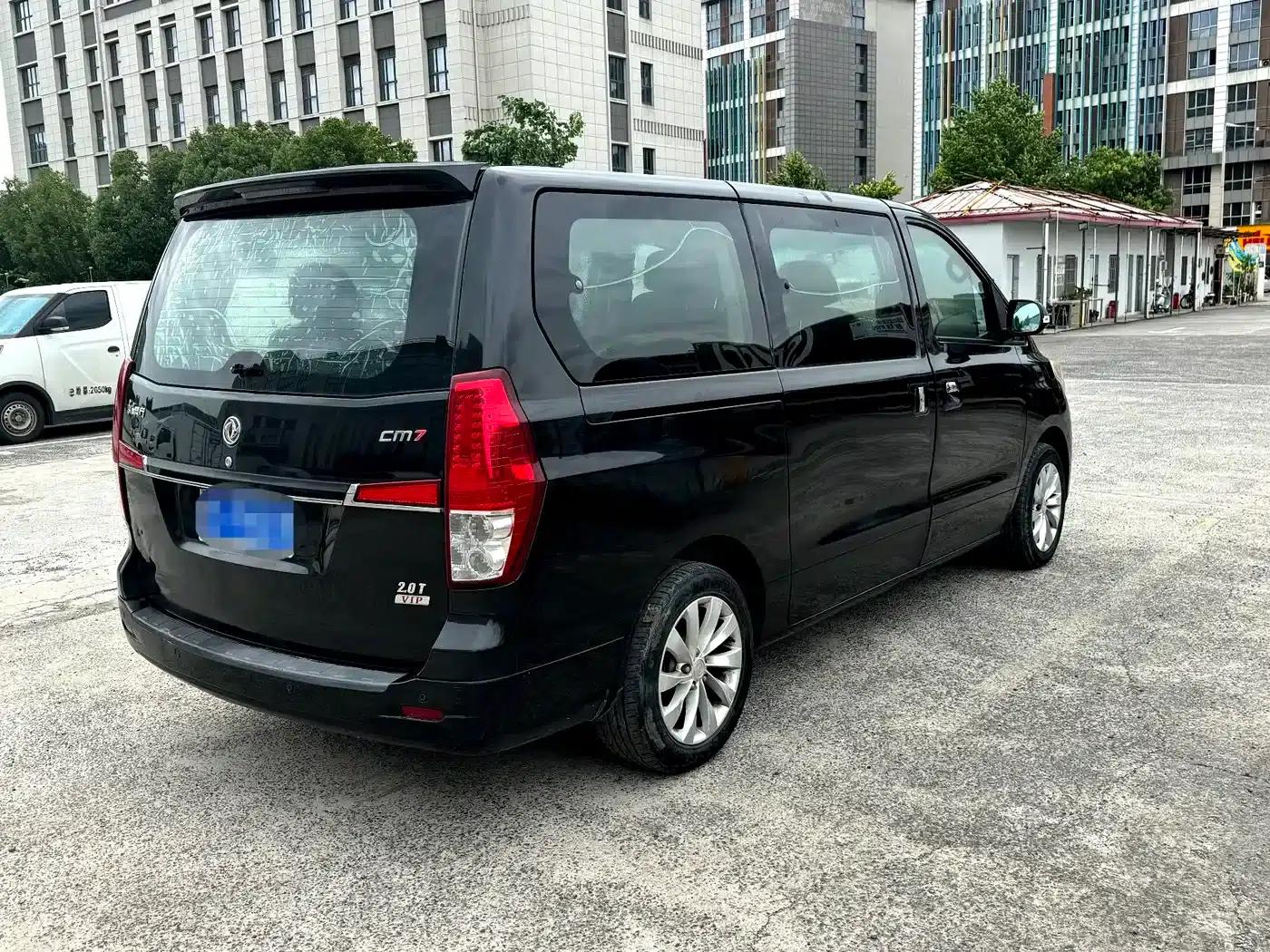 Fengxing CM7 2016 2.0T Manual Deluxe Edition — миниатюра 4