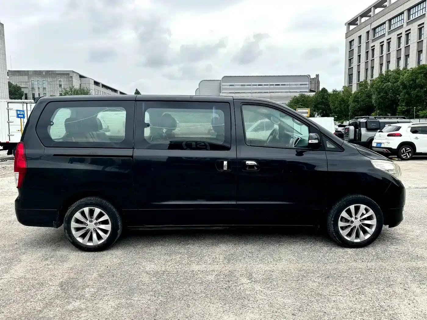 Fengxing CM7 2016 2.0T Manual Deluxe Edition — миниатюра 7
