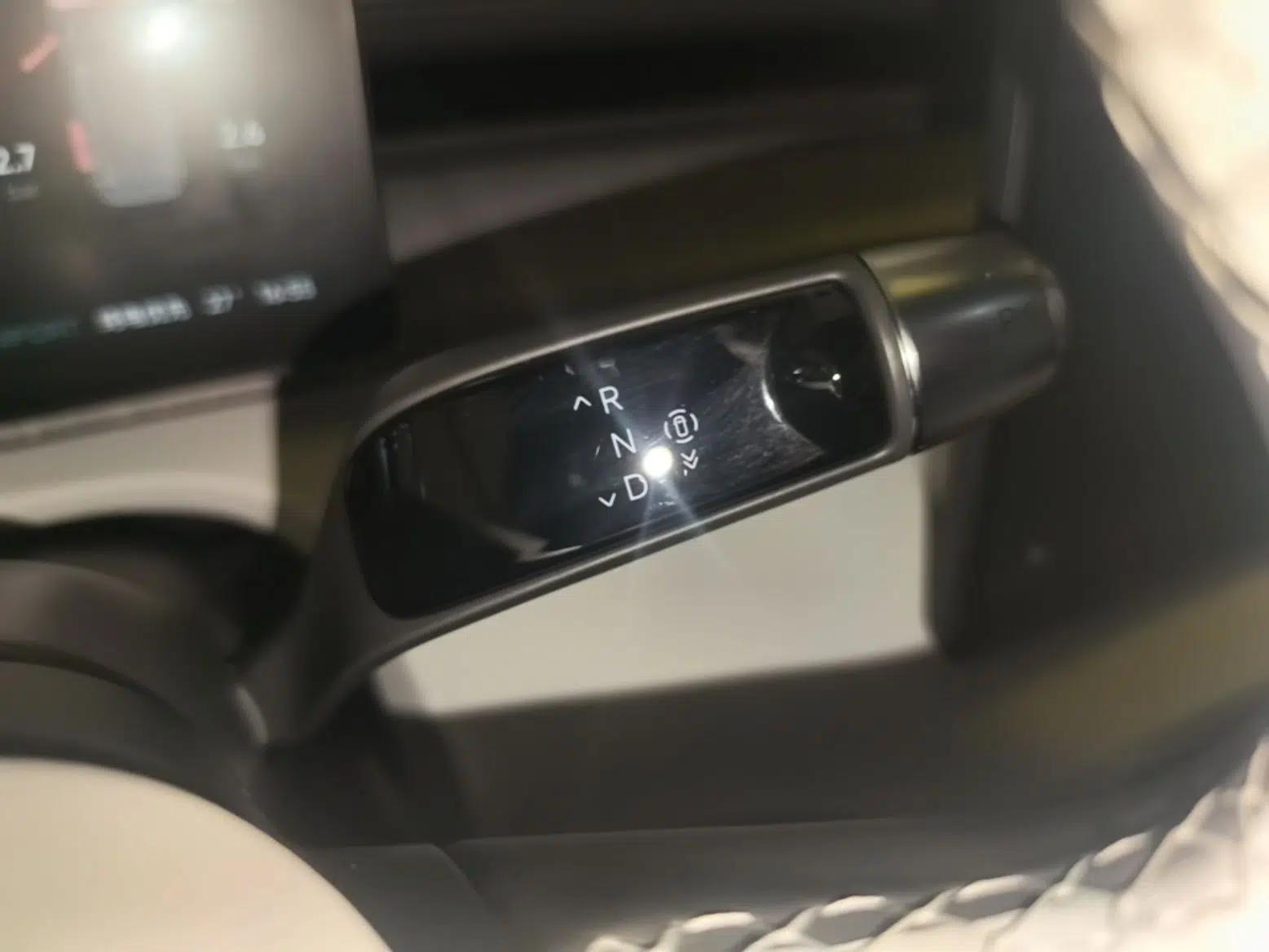 XPeng X9 2026 Model—Range-Extended Version 1602 Ultra — миниатюра 16