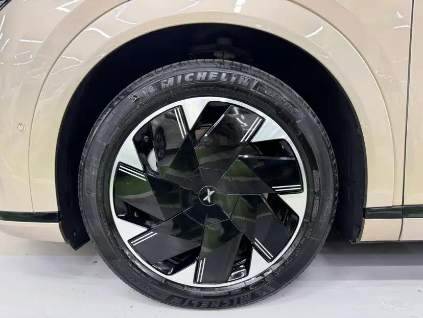 XPeng X9 2024 640 All-Wheel Drive High-Performance Max — миниатюра 13