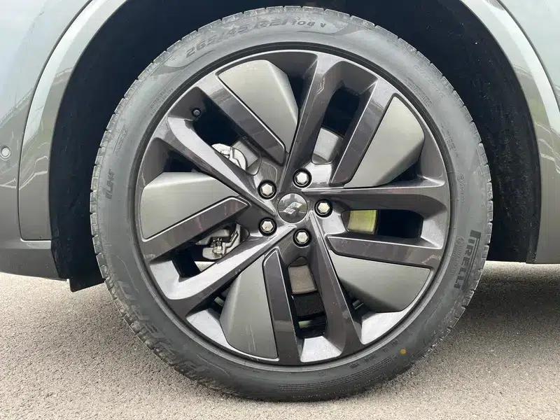 Li Auto L9 2022 Max Edition — миниатюра 12