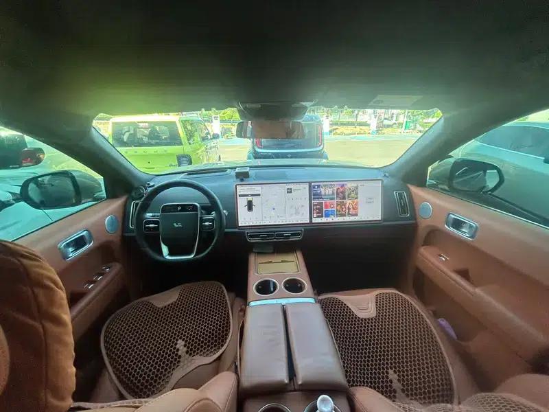 Li Auto L9 2022 Max Edition — миниатюра 6