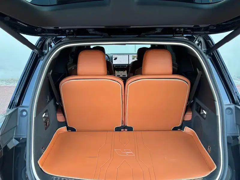Li Auto L9 2022 Max Edition — миниатюра 12