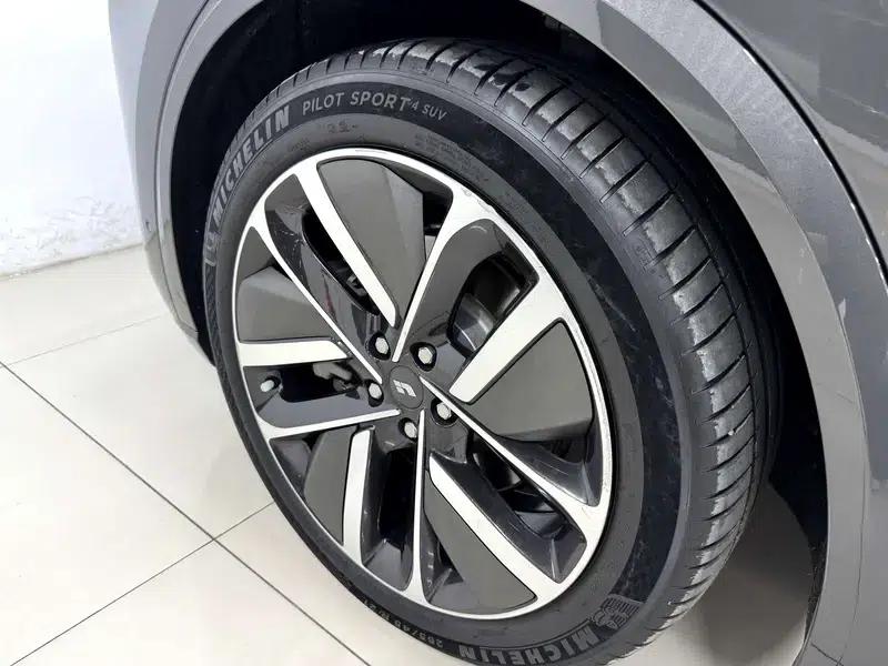 Li Auto L9 2022 Max Edition — миниатюра 12