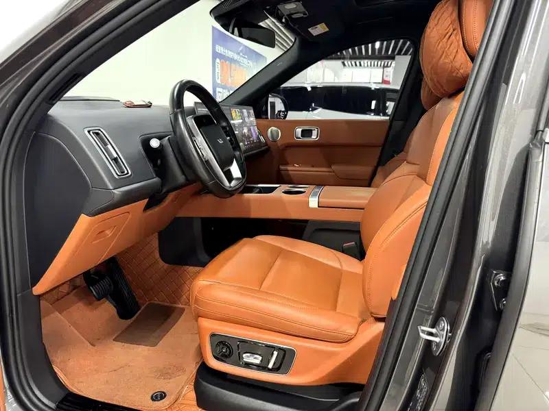 Li Auto L9 2022 Max Edition — миниатюра 19