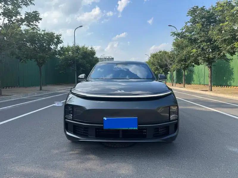Li Auto L8 2023 Air Edition — миниатюра 2