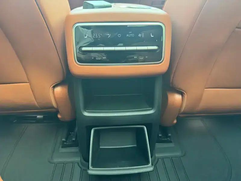 Li Auto L8 2023 Air Edition — миниатюра 13