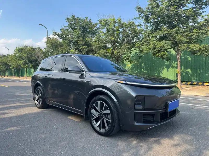 Li Auto L8 2023 Air Edition — миниатюра 3