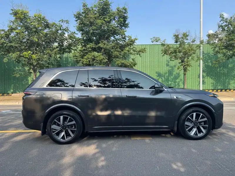 Li Auto L8 2023 Air Edition — миниатюра 7