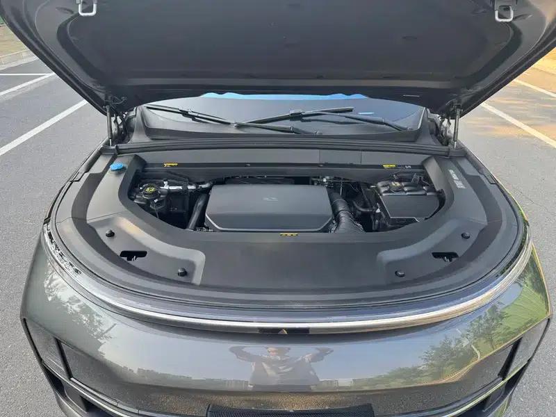 Li Auto L8 2023 Air Edition — миниатюра 8