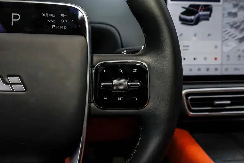 Li Auto L8 2025 Max Smart Renewal Edition — миниатюра 15