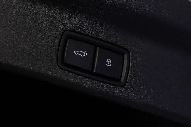 Li Auto L8 2025 Max Smart Renewal Edition — миниатюра 19
