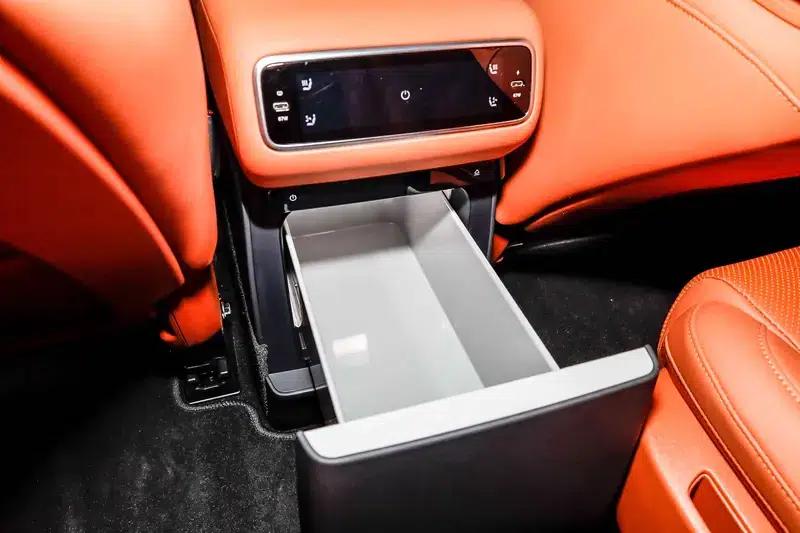 Li Auto L8 2025 Max Smart Renewal Edition — миниатюра 24