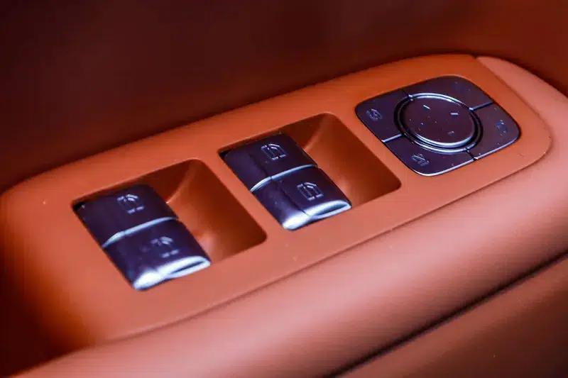 Li Auto L8 2025 Max Smart Renewal Edition — миниатюра 32