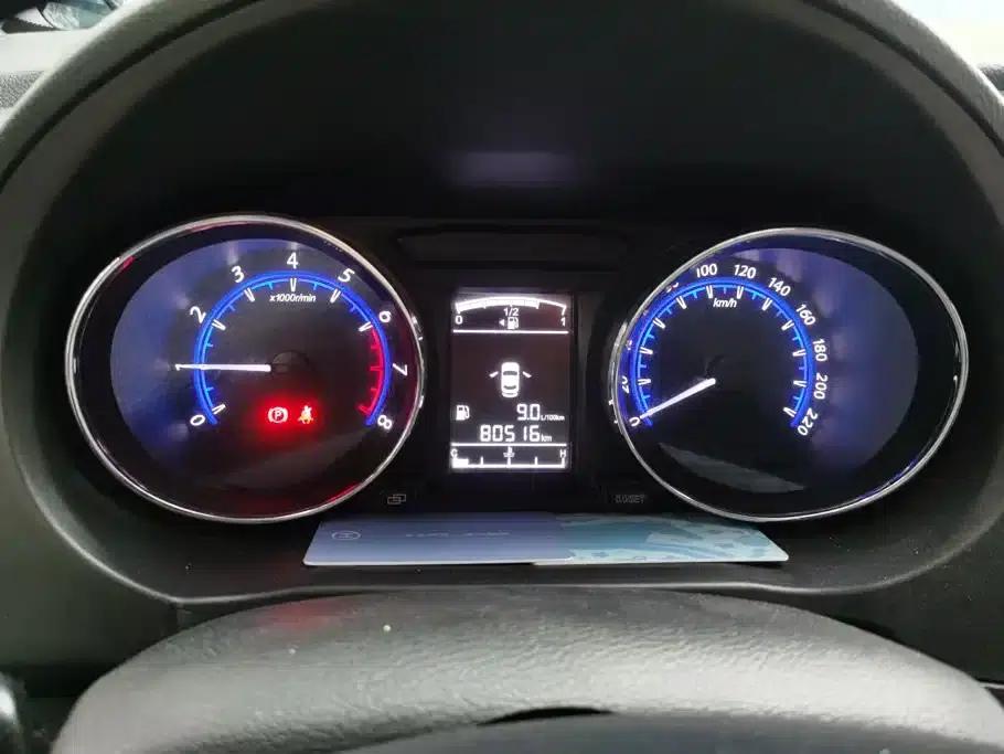 Fengxing F600 2016 Model F600L 1.5T Luxury Edition — миниатюра 14
