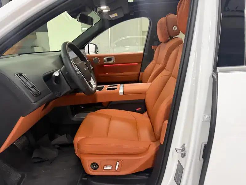 Li Auto L6 2024 Max Edition — миниатюра 14