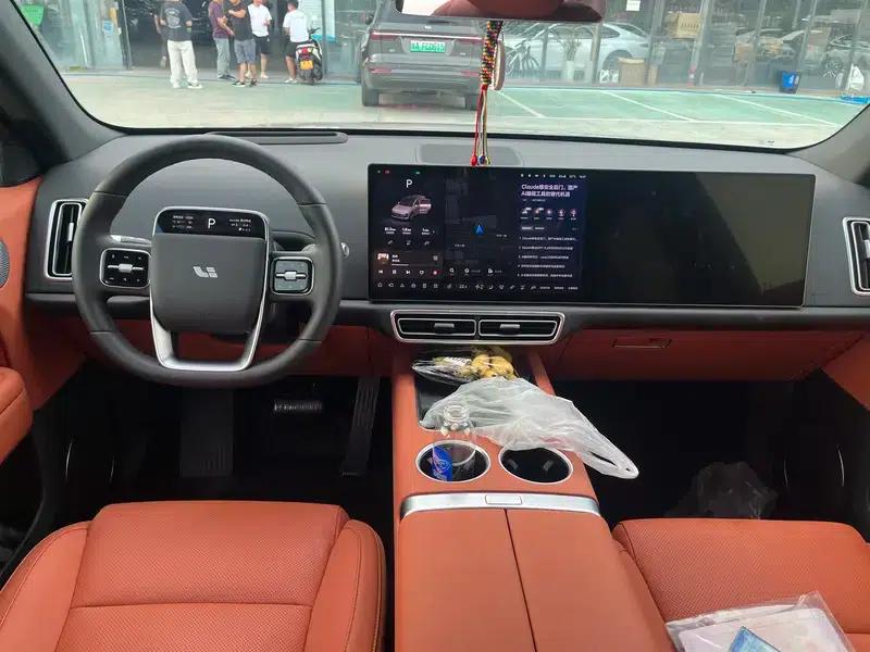 Li Auto L6 2025 Pro Smart Renewal Edition — миниатюра 8